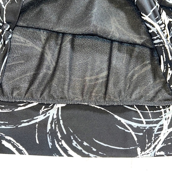 ALFANI Ruched Short Sleeve Shell Top - Picture 15 of 16